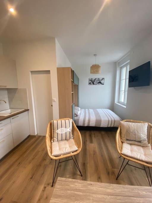 Vue Port Apartment *